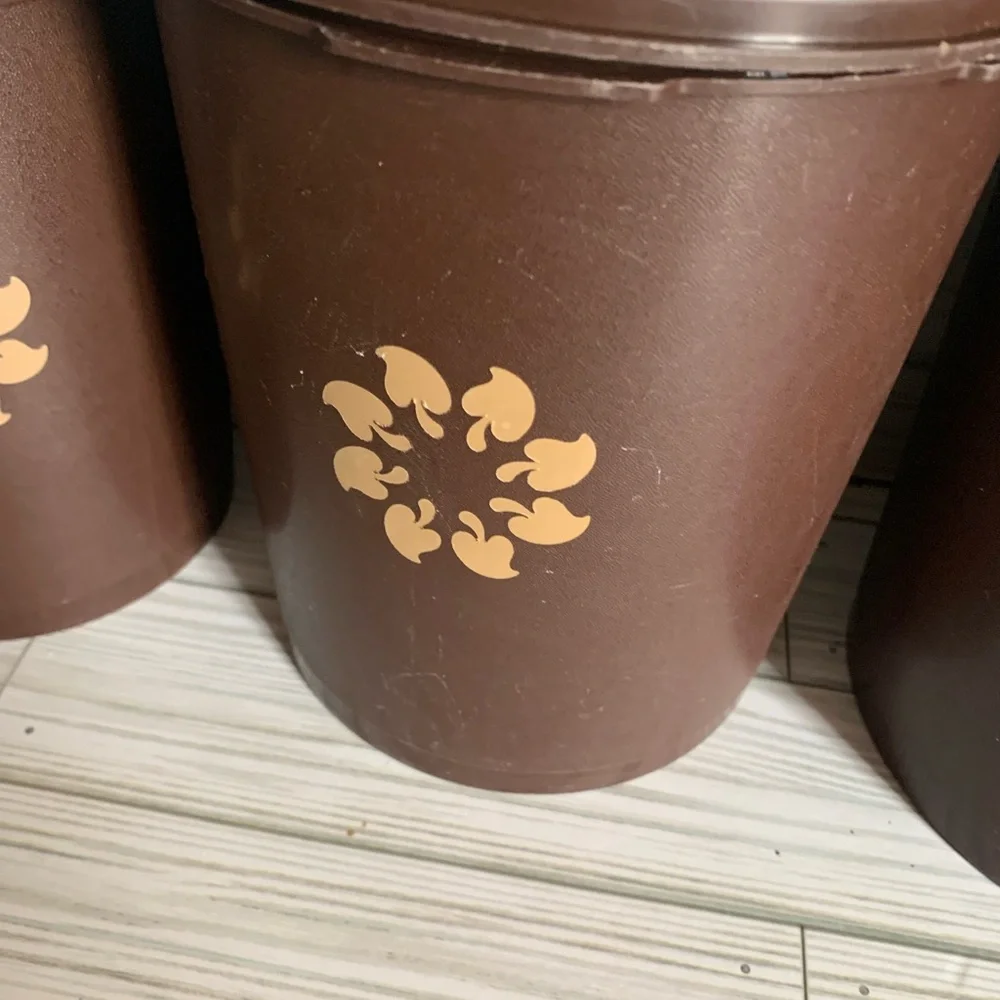 Tupperware five piece